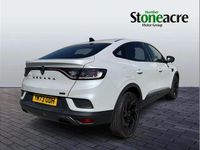 Begagnad Renault Arkana Esprit Alpine 140 HK (102 kW) 2023 Vit SUV