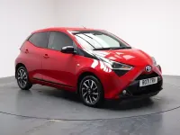 Usado Toyota Aygo Trend 71 HP (52 kW) 2021 Vermelho Citadino