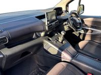 Second-hand Peugeot Rifter Allure Premium 102 CP (75 kW) 2021 Gri Monovolum