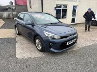 Used Kia Rio 99 HP (72 kW) 2017 Blue Hatchback