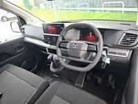 New Vauxhall Vivaro 150 HP (110 kW) 2026 Solid  kaolin white MPV