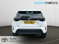 Used Toyota Yaris Hybrid Design 2022 White Estate