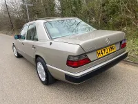 Used Mercedes E300 1990 Silver Sedan
