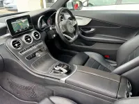 Usado Mercedes C220 AMG line 170 CV (125 kW) 2016 Plateado Coupe