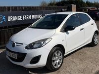 Used Mazda 2 2013 White Hatchback