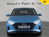 Used Hyundai i20 Premium 100 HP (73 kW) 2022 Turquoise Hatchback