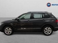 Usado VW Tiguan Life 150 HP (110 kW) 2022 Cinzento SUV