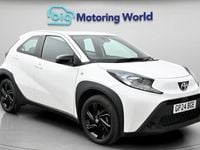 Used Toyota Aygo X PURE 72 HP (52 kW) 2024 White SUV