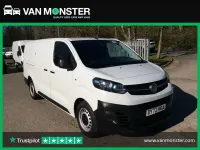 Second-hand Vauxhall Vivaro 100 CP (73 kW) 2022 Alb Monovolum