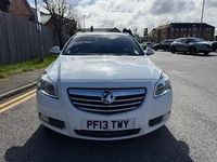Used Vauxhall Insignia Elite 160 HP (117 kW) 2013 White Estate
