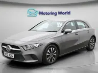 Usado Mercedes A180 SE 116 HP (85 kW) 2020 Cinzento Citadino