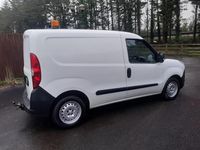 Used Vauxhall Combo 95 HP (69 kW) 2018 White MPV