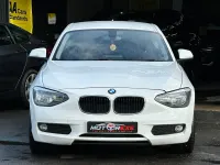 Begagnad BMW 116 Sport Line 2013 Vit Halvkombi
