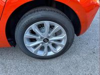 New Renault Clio V 90 HP (66 kW) 2026 Valencia orange  Hatchback