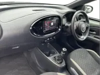 Used Toyota Aygo X 72 HP (52 kW) 2023 Green SUV