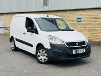 Used Peugeot Partner 100 HP (73 kW) 2016 White