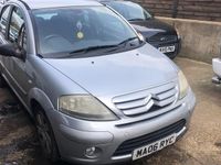 Usado Citroën C3 109 HP (80 kW) 2006 Prateado Citadino