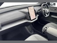 Nouă Volvo EX30 Plus 196 kW (267 CP) 2025 Gri SUV