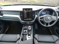 Novo Volvo XC60 Plus 250 HP (183 kW) 2025 Preto SUV