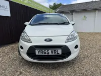 Begagnad Ford Ka 69 HK (50 kW) 2015 Vit Halvkombi