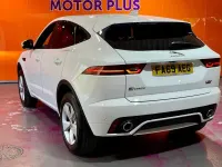 Używany Jaguar E-Pace R-Dynamic 180 KM (132 kW) 2019 Biały SUV