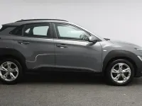 Gebraucht Hyundai Kona SE 120 PS (88 kW) 2023 Grau SUV