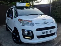 Used Citroën C3 Picasso Platinum 100 HP (73 kW) 2017 White MPV