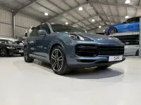 Used Porsche Cayenne Turbo 550 HP (404 kW) 2020 Blue SUV