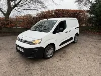 Used Citroën Berlingo Start 75 HP (55 kW) 2020 White MPV