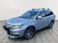 Used Mitsubishi Outlander 147 HP (108 kW) 2017 Silver SUV