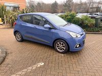 Usado Hyundai i10 Premium 87 HP (63 kW) 2015 Azul Citadino