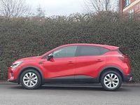 Used Renault Captur Iconic 140 HP (102 kW) 2021 Red SUV