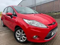 Second-hand Ford Fiesta Zetec 94 CP (69 kW) 2011 Roșu Hatchback