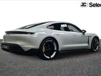 Begagnad Porsche Taycan 559 kW (761 HK) 2021 Vit Sedan