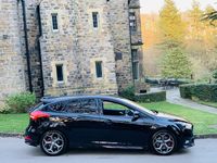 Used Ford Focus ST 185 HP (136 kW) 2015 Black Hatchback