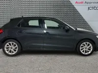 Używany Audi A1 Sport 108 KM (79 kW) 2022 Szary SUV