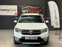 Używany Dacia Sandero Ambiance 90 KM (66 kW) 2016 Biały Hatchback