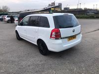 Used Vauxhall Zafira 115 HP (84 kW) 2013 White MPV