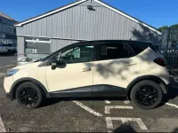 Used Renault Captur Dynamique 90 HP (66 kW) 2014 Cream SUV