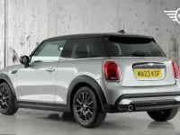 Used Mini Cooper Classic 134 HP (98 kW) 2023 Silver Hatchback
