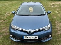 Used Toyota Auris Hybrid Design 136 HP (100 kW) 2016 Blue Hatchback