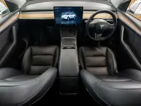 Używany Tesla Model 3 Performance 461 kW (627 KM) 2023 Niebieski Sedan/Limuzyna