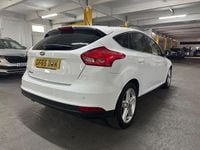 Used Ford Focus Titanium 120 HP (88 kW) 2015 White Hatchback