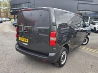 Begagnad Citroën Dispatch 118 HK (86 kW) 2025 Grå Minibuss