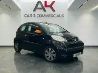 Begagnad Peugeot 107 68 HK (50 kW) 2008 Svart Halvkombi