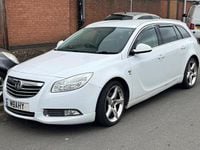Used Vauxhall Insignia SRi 2012 White Estate