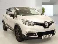 Begagnad Renault Captur Dynamique 90 HK (66 kW) 2015 Svart SUV