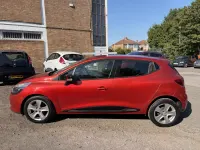 Used Renault Clio Dynamique 90 HP (66 kW) 2015 Red Hatchback
