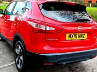 Used Nissan Qashqai N-TEC 110 HP (80 kW) 2015 Red SUV