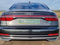 Usado Audi A8 Advanced 2019 Cinzento Sedan